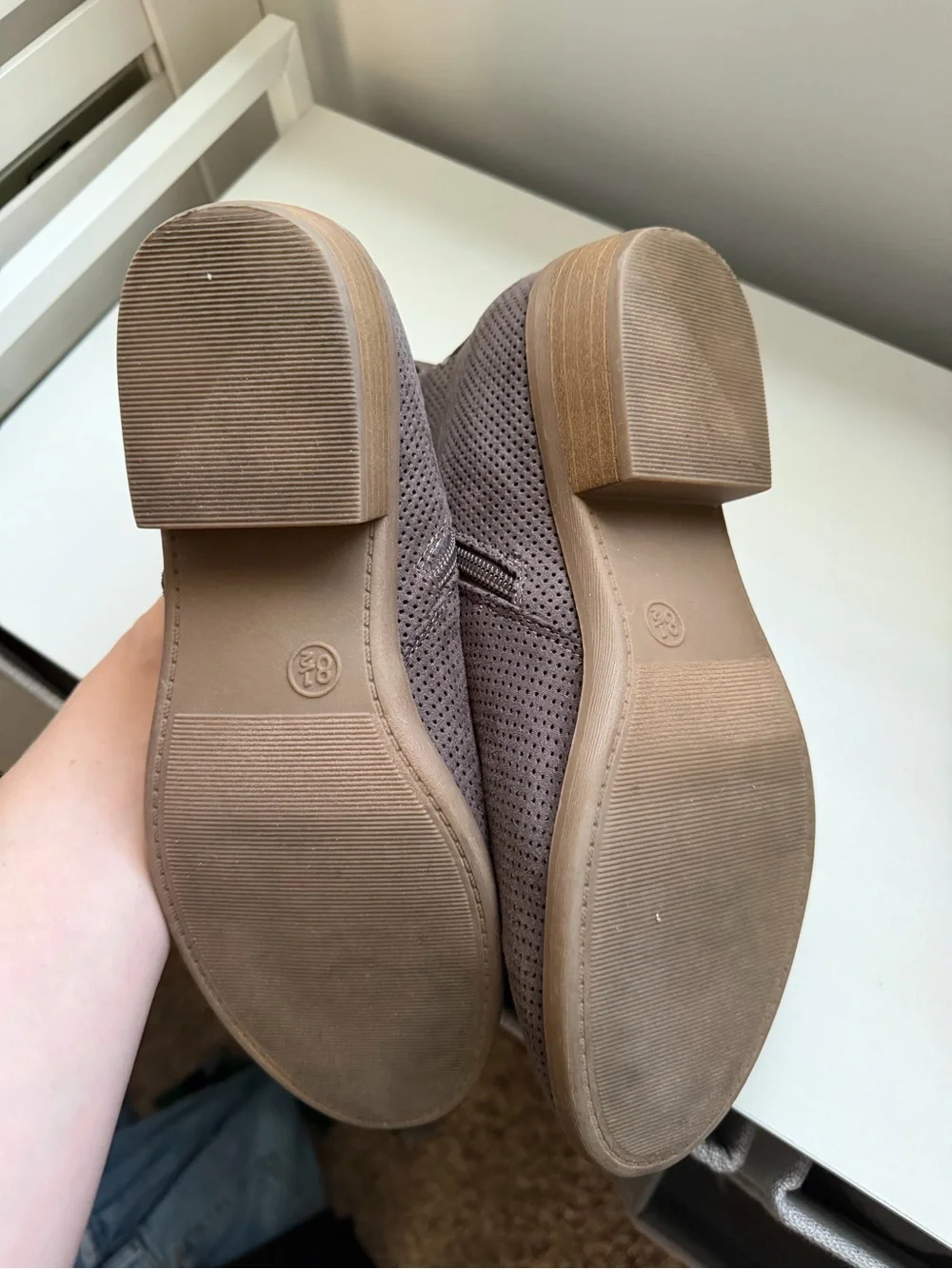 Universal Thread Women's Taupe Suede Ankle Boots - 8.5